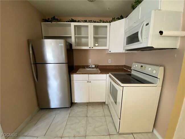 Foto del edificio - 17375 Dowling Dr