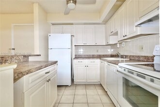 Building Photo - 9448 S Belfort Cir