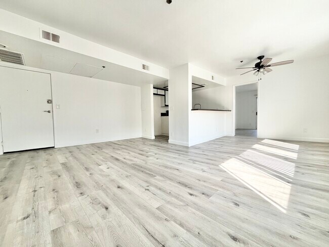 Foto del edificio - 500 S St Andrews Pl