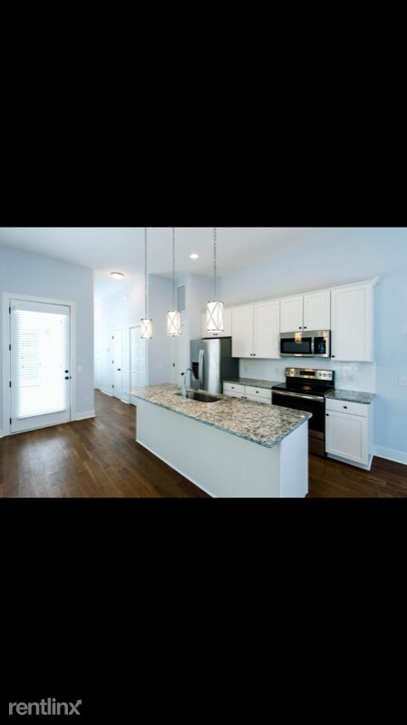 Foto del edificio - 1 br, 1 bath House - 50 F st