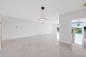 Building Photo - 500 SE Mizner Blvd