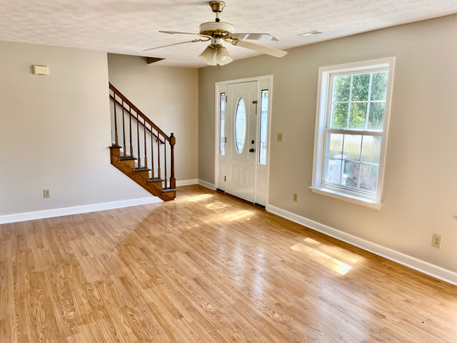 Building Photo - 7494 Tyndall Dr