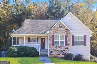 Building Photo - 13 Windrush Dr