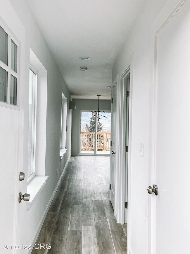 Foto del edificio - 3 br, 2.5 bath House - 2719 E 9th St.