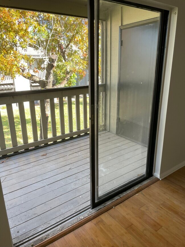 Building Photo - 107 Springwood Cir