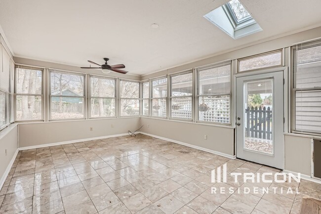 Building Photo - 20100 Balsam Ct