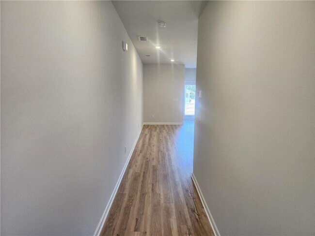 Foto del edificio - 832 Cygnet Ln