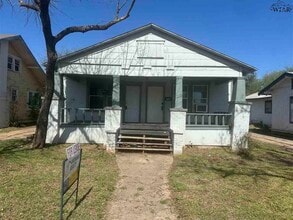 Building Photo - 1512 Kemp Blvd