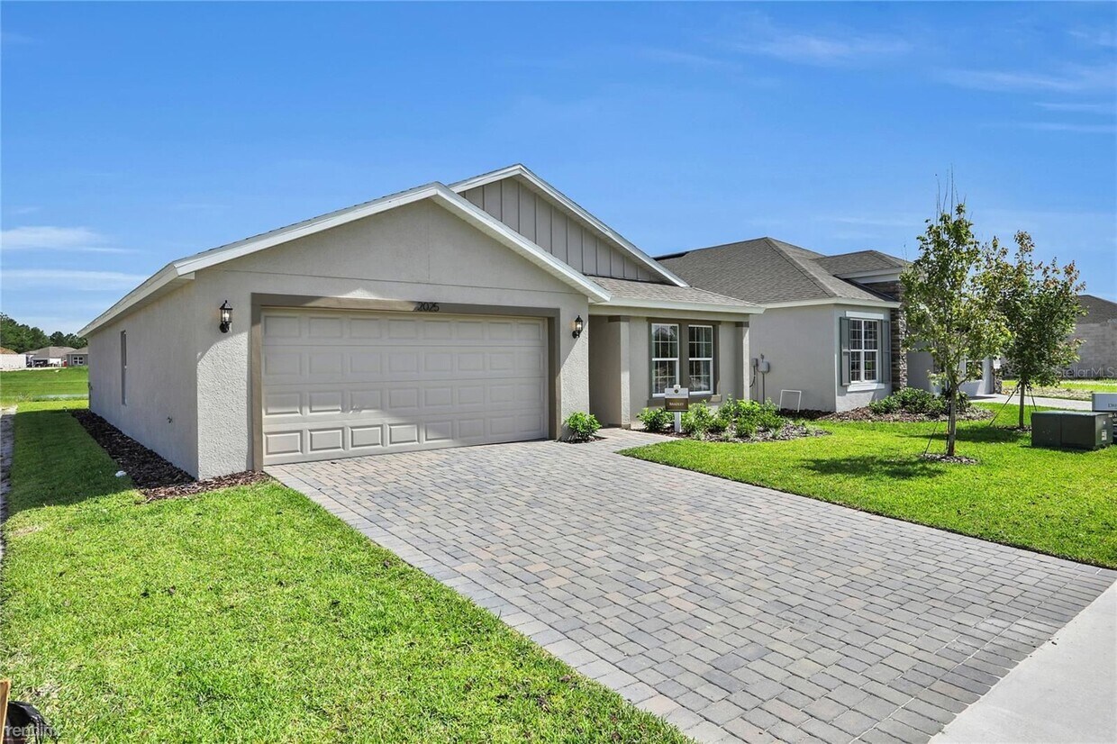 Primary Photo - 4 br, 2 bath House - 1223 Silo Drive