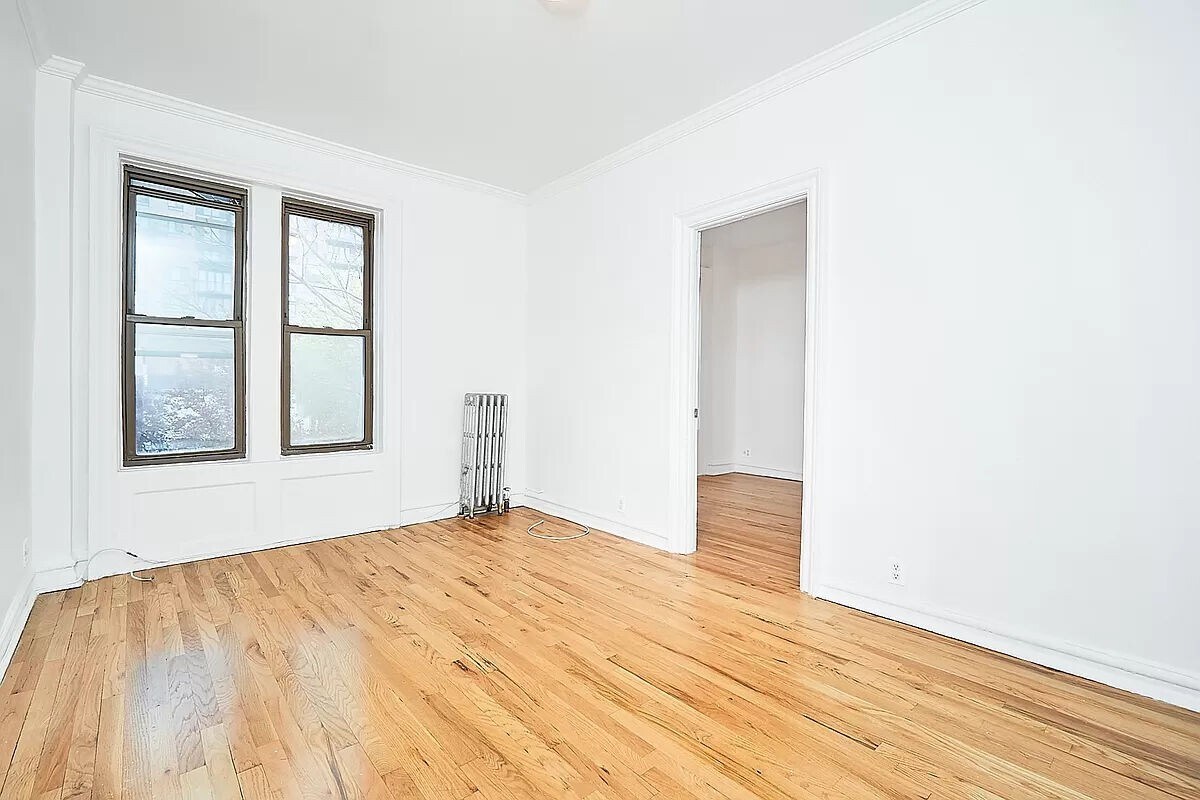 Primary Photo - 219 13th Street