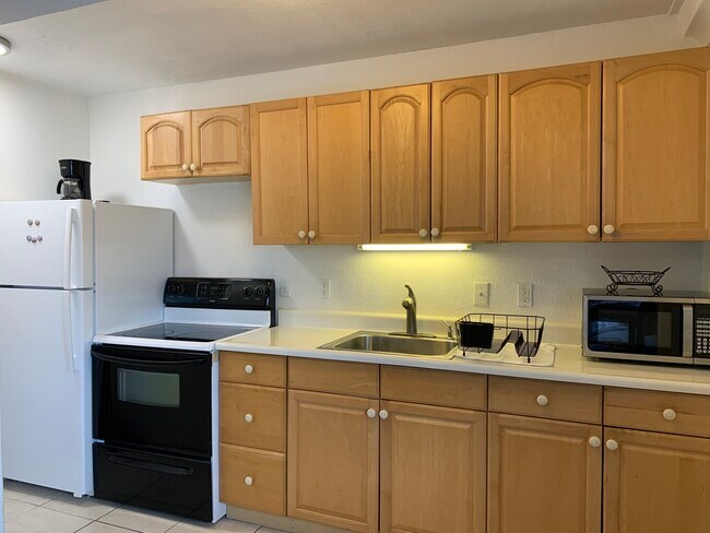 Building Photo - 68-101 Waialua Beach Rd