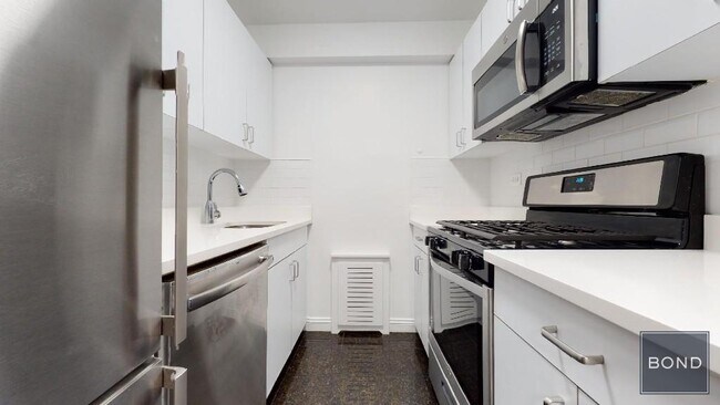 Foto del edificio - 405 E 56th St