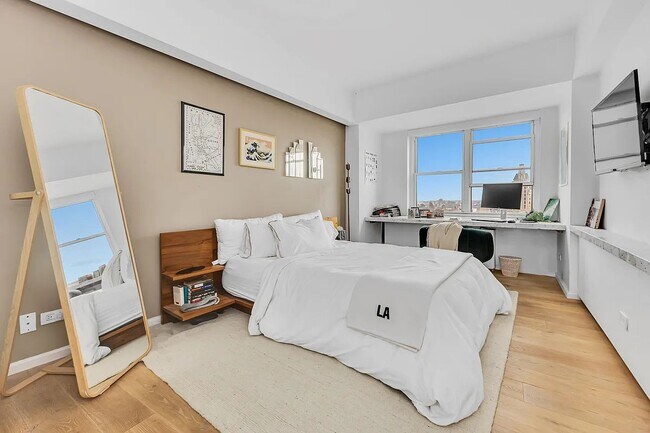 Foto del edificio - 60 E 8th St