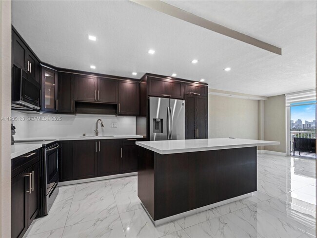 Foto del edificio - 1800 NW 24th Ave