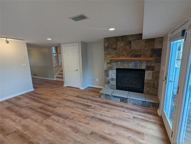 Building Photo - 19 Comanche Ln