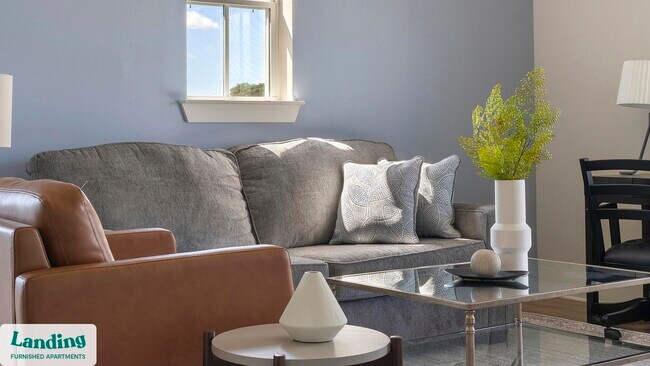 Foto del edificio - 1000 Forestview Dr