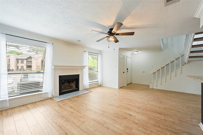 Foto del edificio - 12755 Mill Ridge Dr