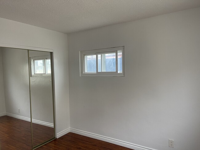Foto del edificio - 10226 Woodworth Ave