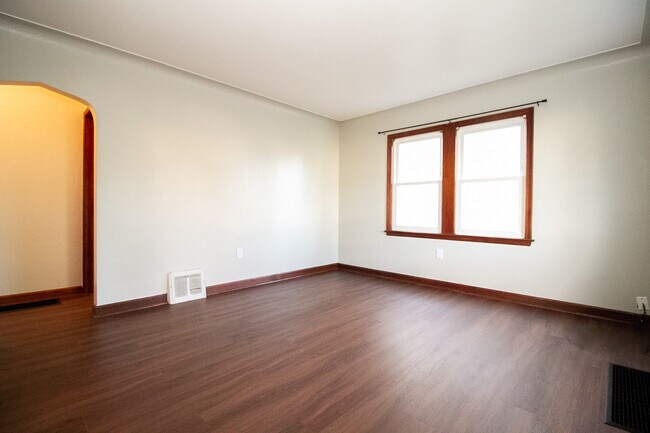 Foto del edificio - 423 W Capistrano Ave