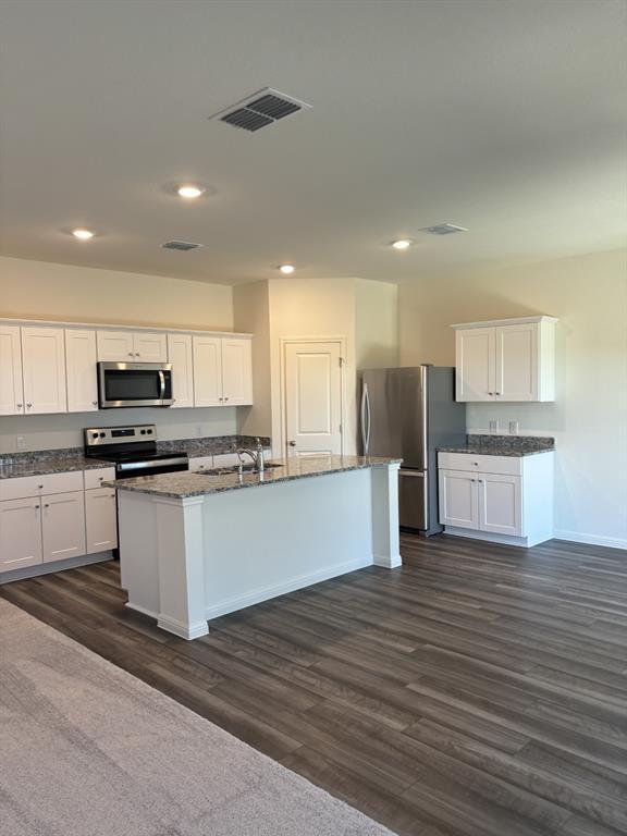 Foto del edificio - 702 Gemsbok Rd