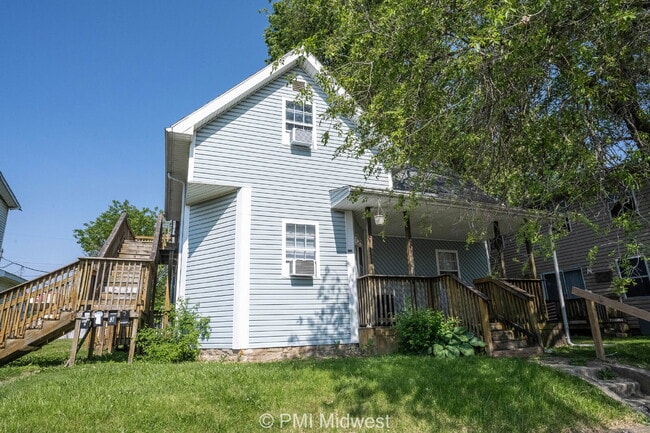 Building Photo - 921 S Buckeye St
