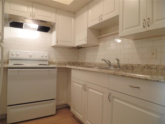 Building Photo - 1240 70th St N