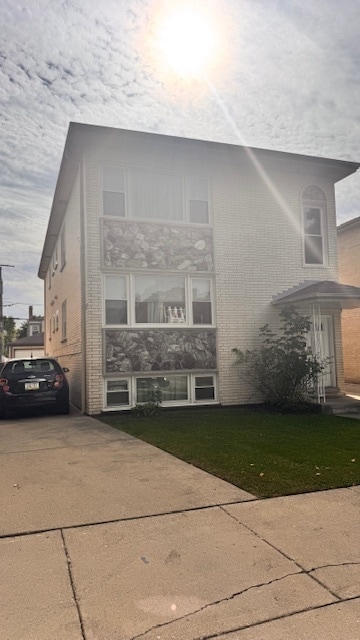 Foto del edificio - 5517 W Windsor Ave