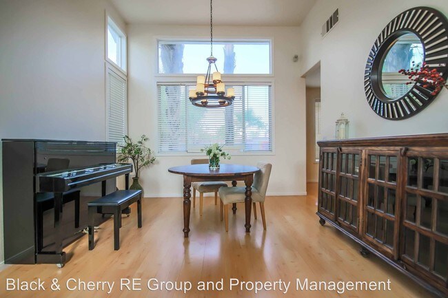Foto del edificio - 3 br, 3 bath House - 1932 Park Shadows Lane