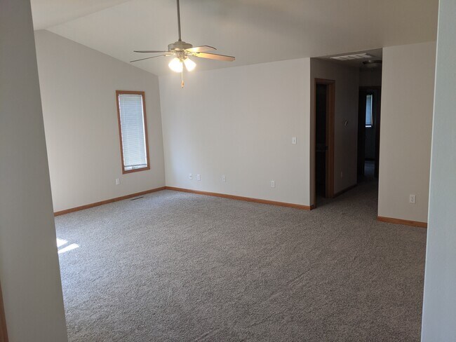 Habitación familiar - 1180 Cornell Dr