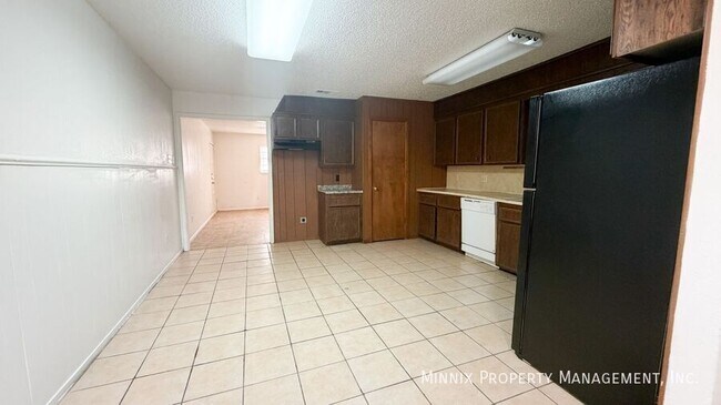 Foto del edificio - 7306 Ave. W-B