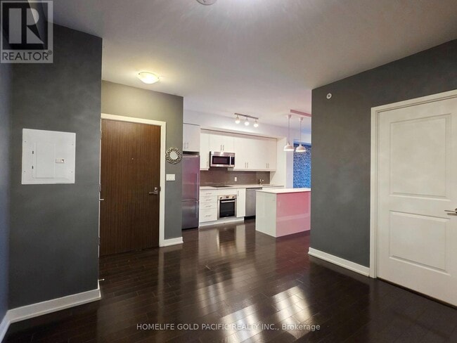 Building Photo - 1 The Esplanade