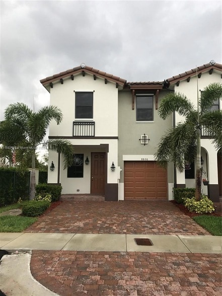 Building Photo - 8806 NW 103rd Ave