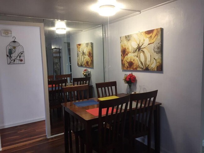 Foto del edificio - 7520 Hornwood Dr