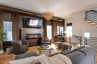 Building Photo - 1113 Wade Ave