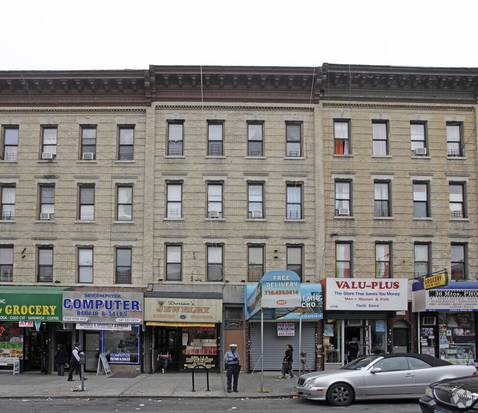 Building Photo - 5507 5th Ave