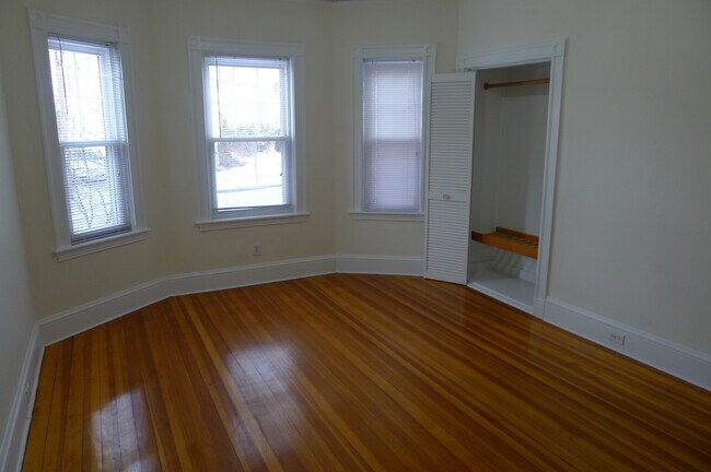 Building Photo - 81 Marlboro St