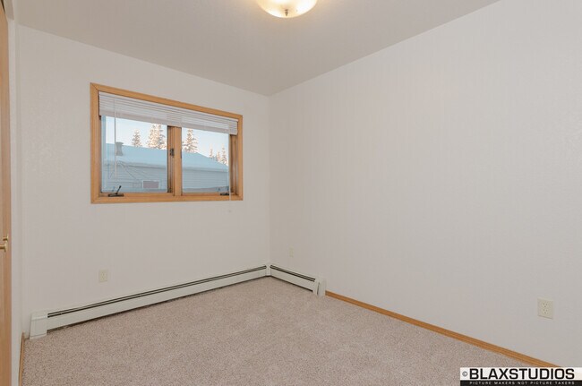 Building Photo - 228 Princess Dr