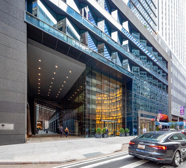 Foto del edificio - Plaza 52