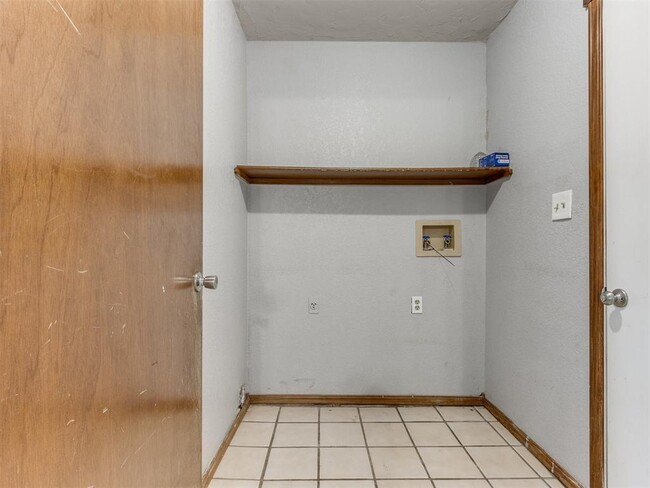 Building Photo - 3210 Lois Arlene Cir