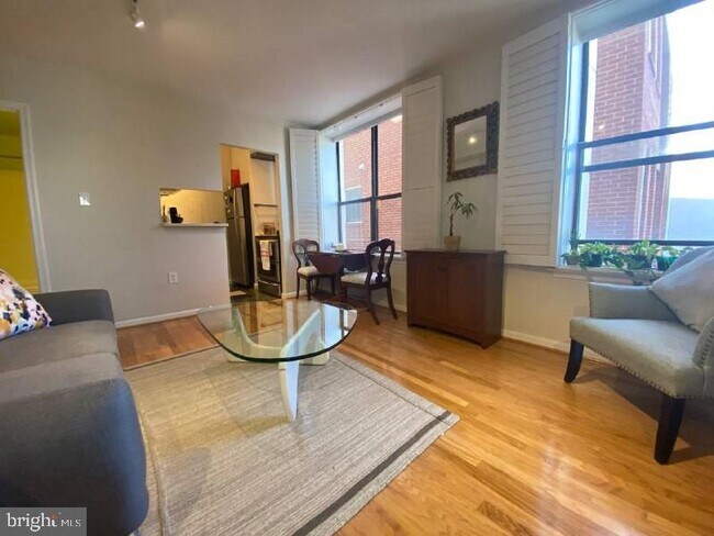 Foto del edificio - 2145 California St NW