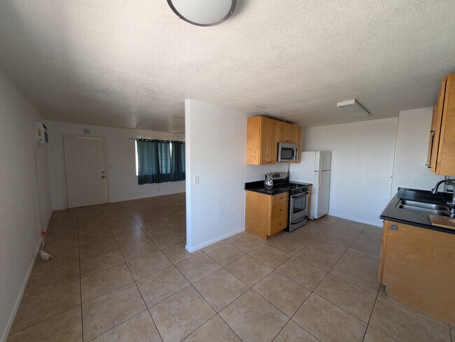 Foto del edificio - 1714 Cherry Ave