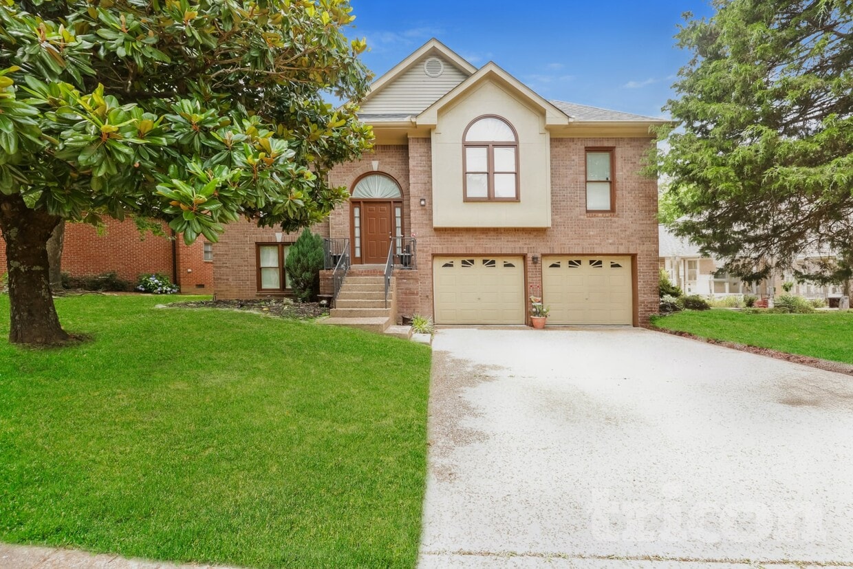 Primary Photo - 4981 Tulip Grove Ln