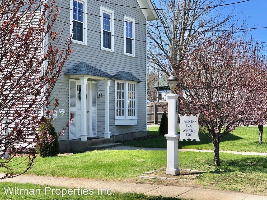 13021310 S Main St, Palmer, MA 01069 Room for Rent in Palmer, MA