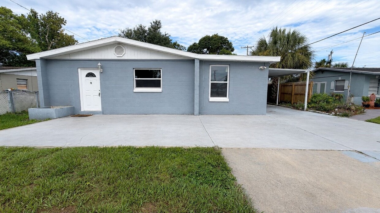 Photo - 7702 Arezzo Ave.