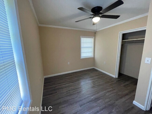 Building Photo - 3 br, 1 bath House - 214 Ridgewood Drive