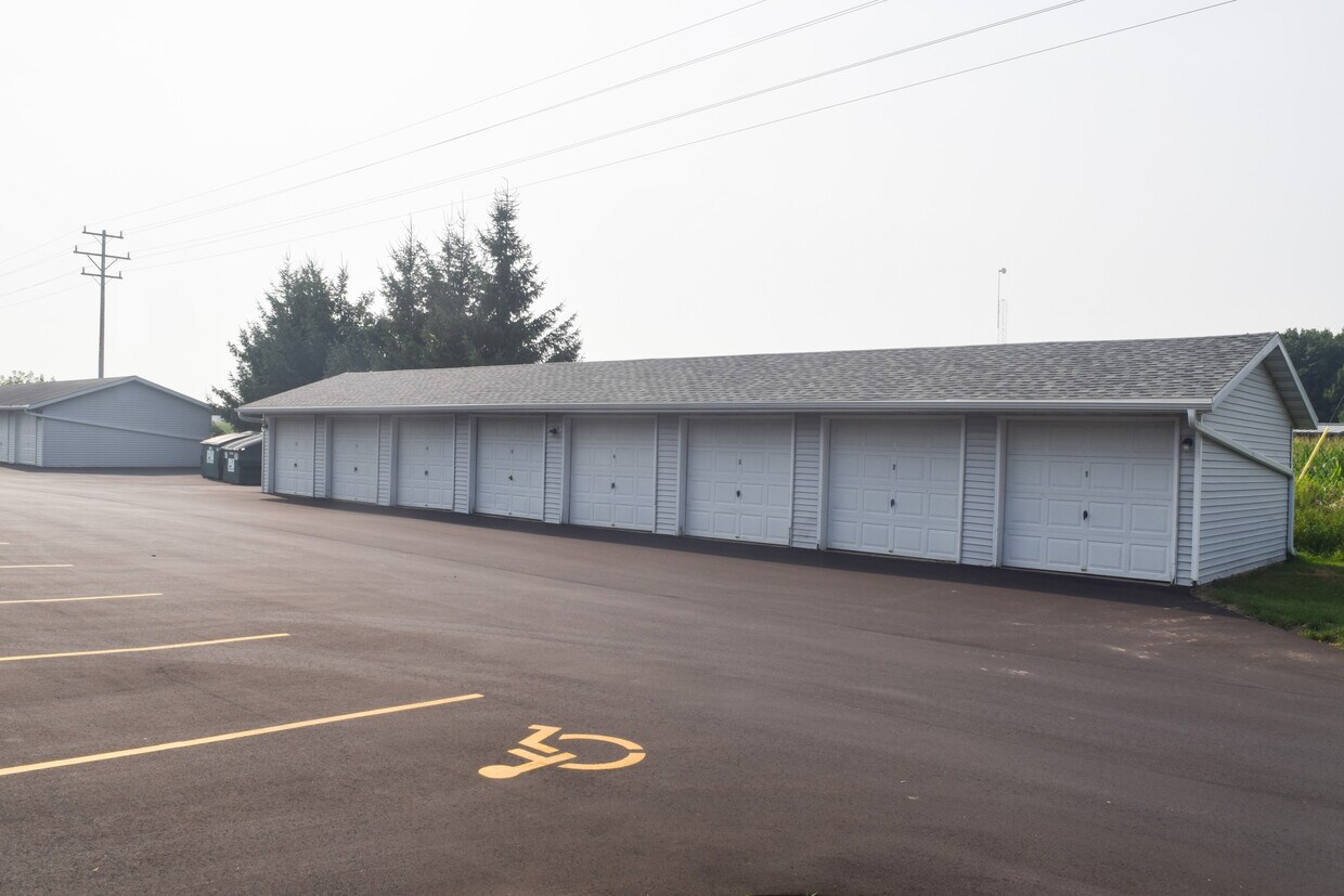 Sunshine Court Apartments Apartments in Bonduel, WI