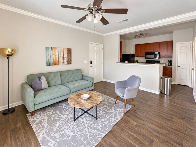 Foto del edificio - 5701 Saratoga Blvd