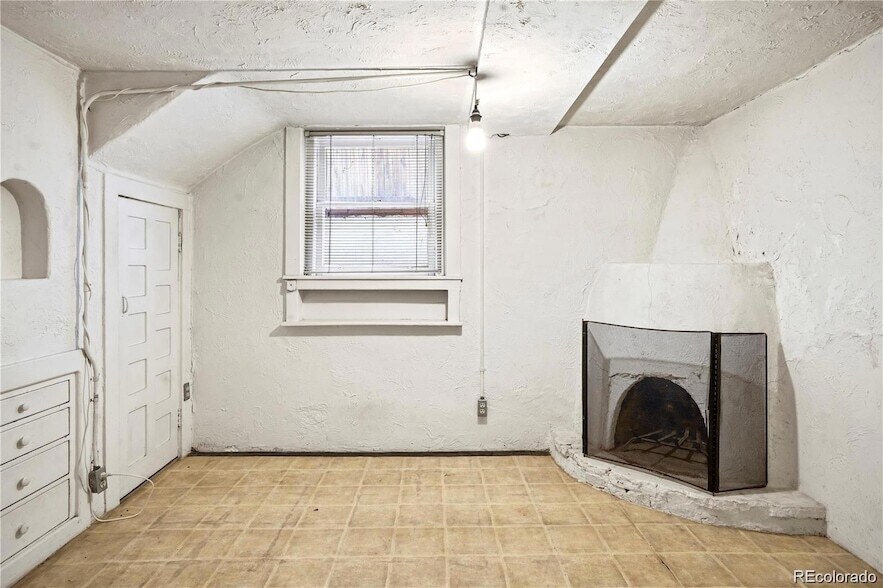 Foto del edificio - 840 Emerson St