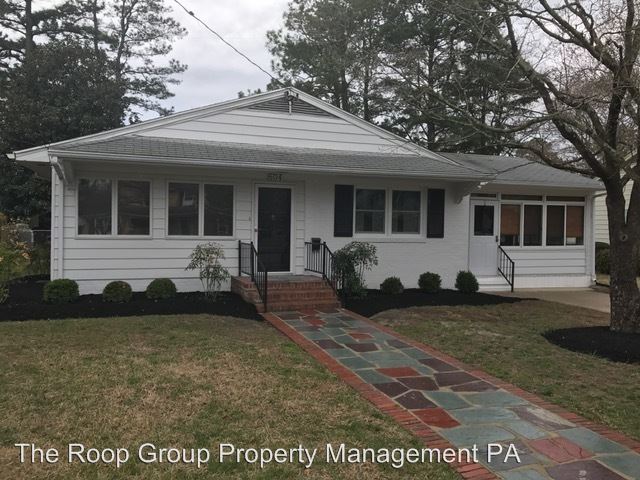 Primary Photo - 604 Crestview Ln