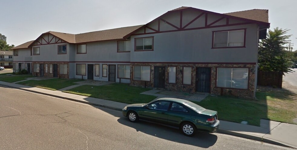 Primary Photo - 2300 2nd St